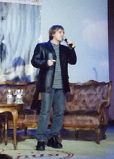 Алексей Глызин -  - сам поет, сам говорит... Клуб "Олимпия", СПб, 12 ноября 2001 года (фото от Натальи)